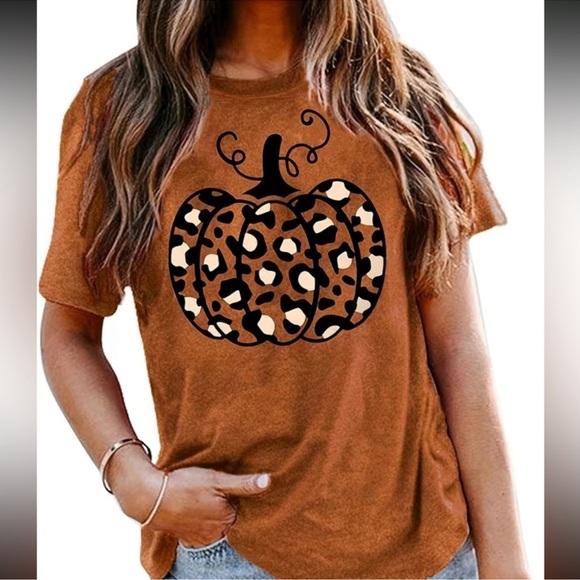 1 LEFT! Leopard Pumpkin Print Cute Fall T Shirt - Picture 3 of 4